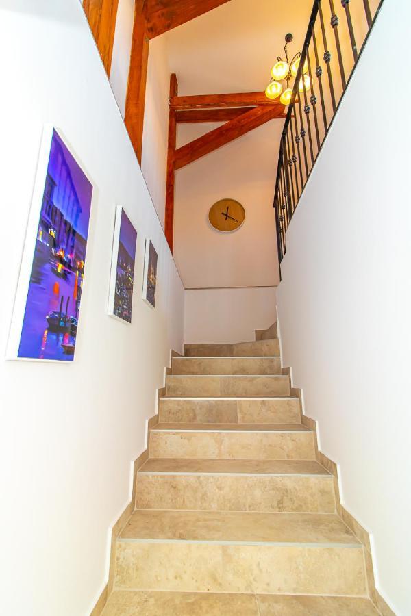 Luxury Apartments Iris Mostar Exterior foto